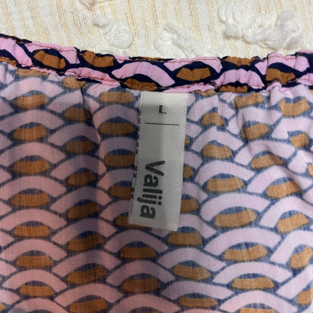 Valija Off-Shoulder Patterned Blouse - Picture 4 of 4